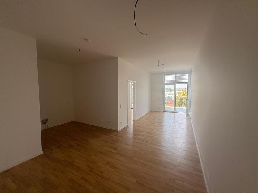 Neubau: 2,5-Zimmer-Wohnung in Aalen mit EBK, Balkon & Carport