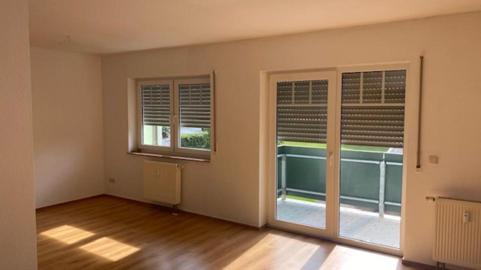 Schicke, Individuelle 3 Zimmerwohnung mit Balkon!