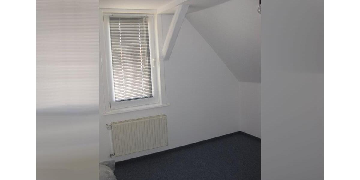Dachgeschoßwohnung Einbeck - 3 Zimmer, 68 m&sup2;, 440&euro; | Angebot:25047486
