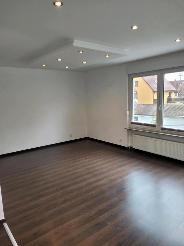 3 Zimmer Wohnung mit 2 Balkone in Sindelfingen 1200 € Kaltmiete