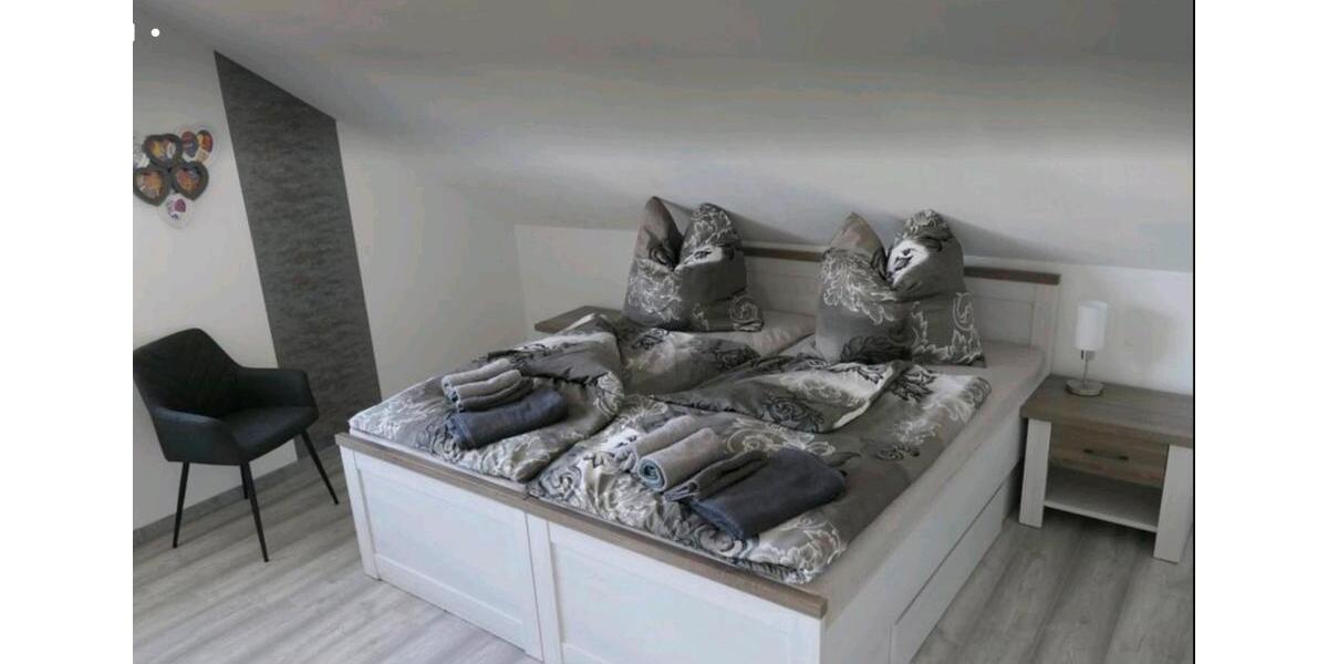 Wohnen auf Zeit Delligsen - 3 Zimmer, 70 m&sup2;, 20&euro; | Angebot:25628334