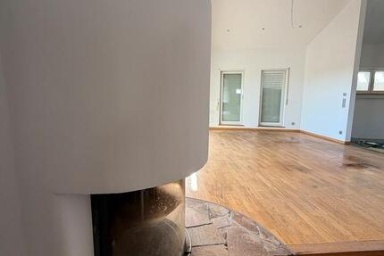 Haus Pirmasens Niedersimten - 5 Zimmer, 260 m&sup2;, 2.500&euro; | Angebot:26164032