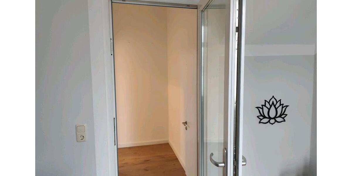 Gewerbeobjekt Rastede - 300&euro; | Angebot:24523086