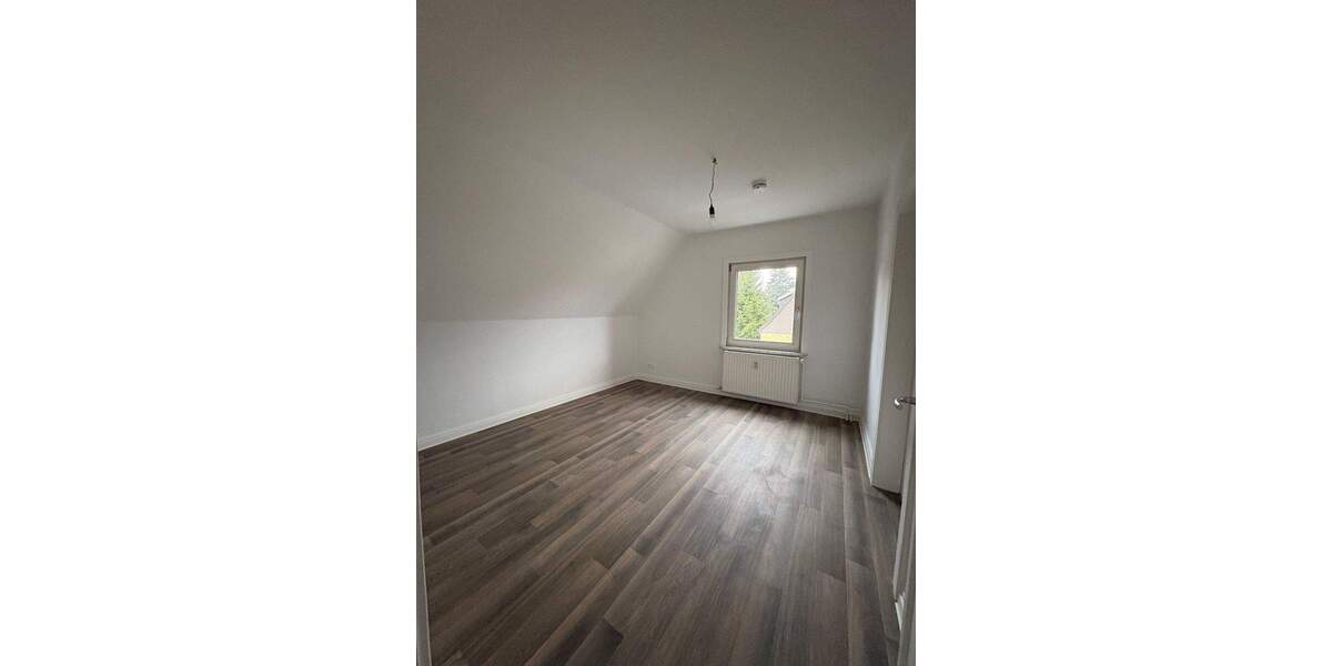 Etagenwohnung Bad Gandersheim Wrescherode - 3 Zimmer, 54 m&sup2;, 350&euro; | Angebot:25770400