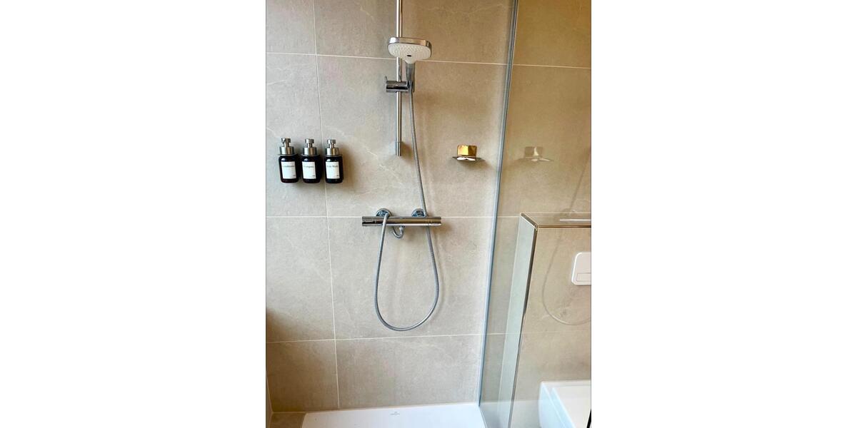 *Kurzfristig * miete Wohnung mit 3 Schlafzimmern in Blankenese 4 zimmer