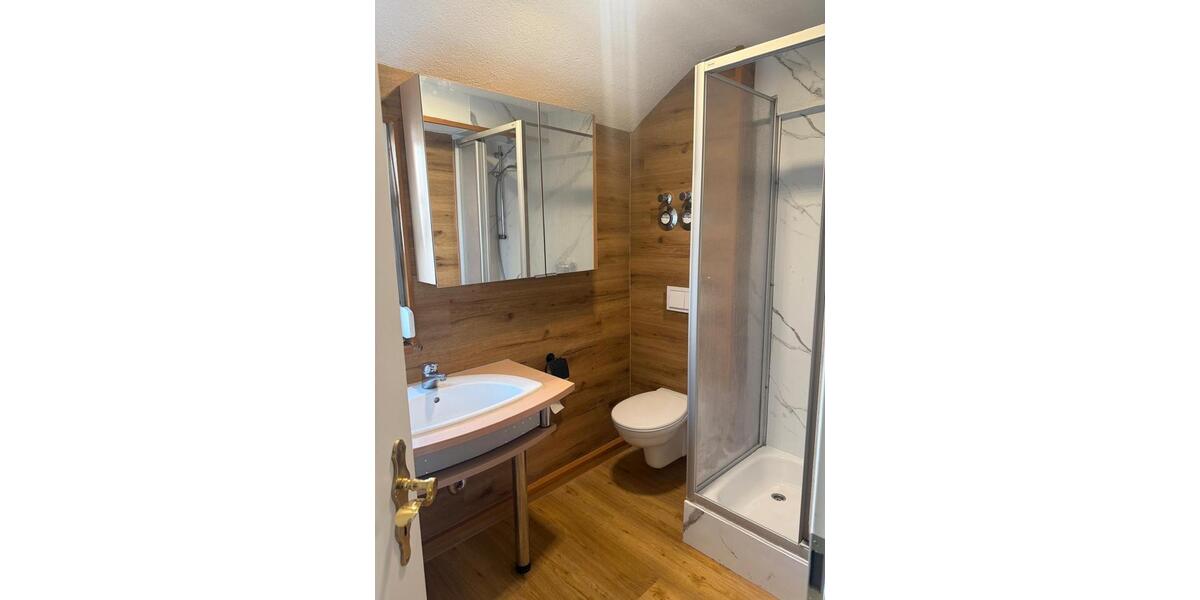 Maisonettenwohnung Nürtingen - 3 Zimmer, 70 m&sup2;, 1.200&euro; | Angebot:26053424