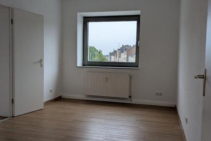 Wohnung Duisburg Duisburg-Mitte - 3 Zimmer, 69 m&sup2;, 600&euro; | Angebot:26491201