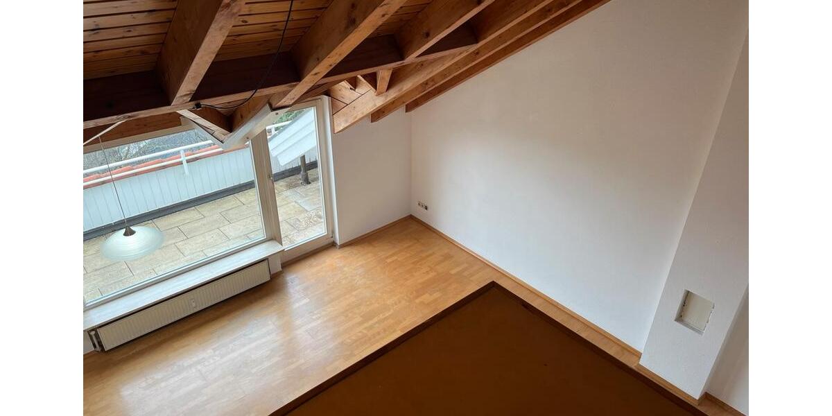 Dachgeschoßwohnung Böblingen - 2.5 Zimmer, 50 m&sup2;, 895&euro; | Angebot:24622406