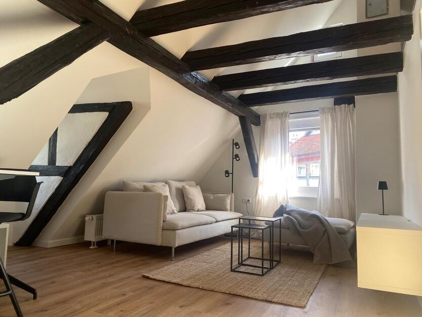 Exklusive Dachgeschosswohnung in Innenstadtlage (möbliert) zimmer