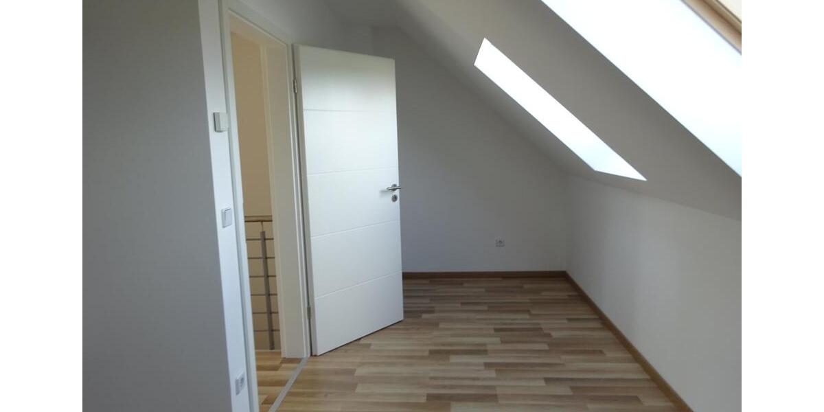 Reihenhaus Delitzsch - 5 Zimmer, 142 m&sup2;, 1.399&euro; | Angebot:26129553