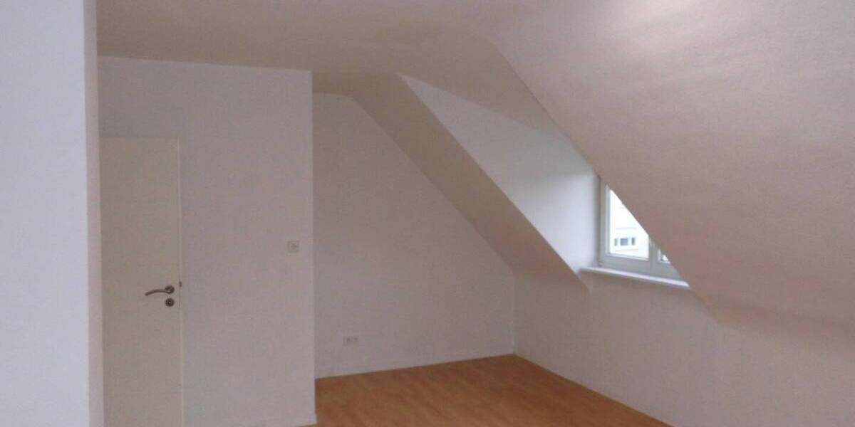 Etagenwohnung Stuttgart Bad Cannstatt - 2 Zimmer, 45 m&sup2;, 690&euro; | Angebot:26777510