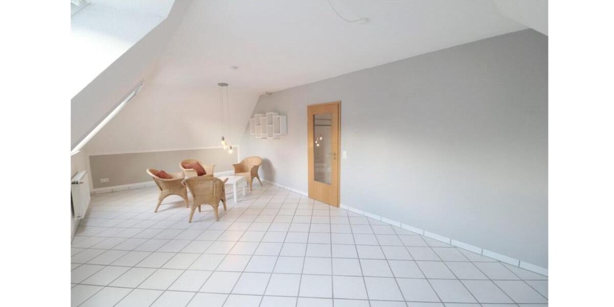 Dachgeschoßwohnung Cloppenburg - 4 Zimmer, 95 m&sup2;, 999&euro; | Angebot:26655642