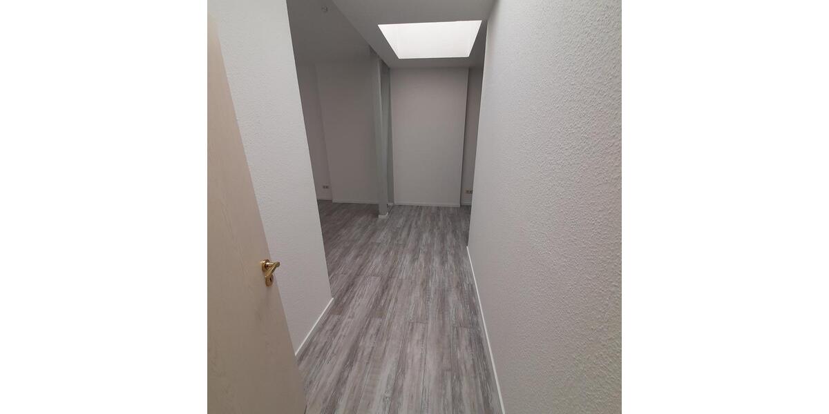 Dachgeschoßwohnung Magdeburg - 3 Zimmer, 105 m&sup2;, 700&euro; | Angebot:20606585