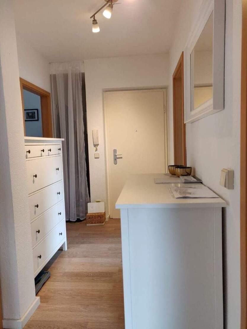 sonnige 3-Zimmerwohnung in zentraler Lage mit Balkon & Loggia! EBK gegen geringe Ablöse möglich 3 zimmer