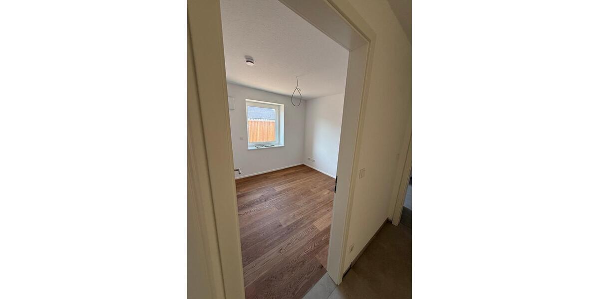 Etagenwohnung Spangenberg - 3 Zimmer, 80 m&sup2;, 870&euro; | Angebot:25806099