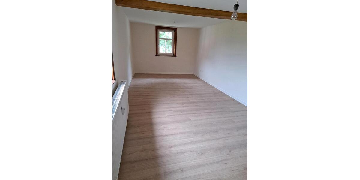 Etagenwohnung Treffurt - 3 Zimmer, 112 m&sup2;, 650&euro; | Angebot:26031285