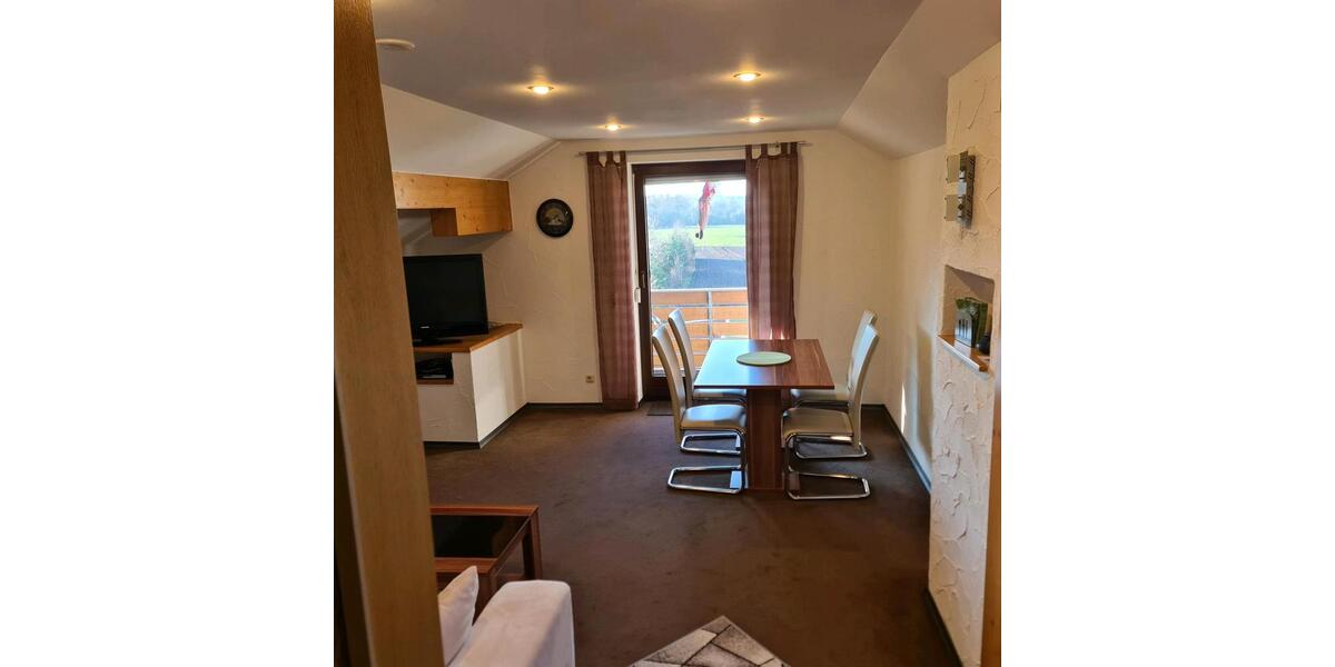 renov. Singlewohnung zur Miete Teublitz 66m² Dachgesch. 2 zimmer