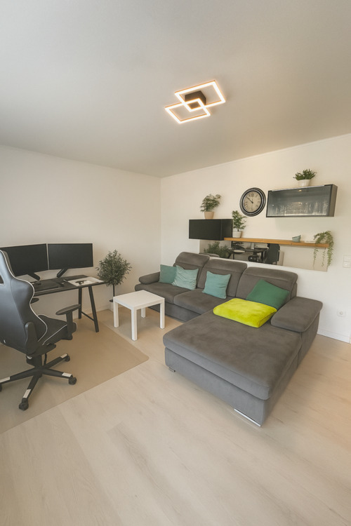 Moderne 2-Zimmer-Wohnung mit Balkon & Klimaanlage in MG-Hardt zimmer