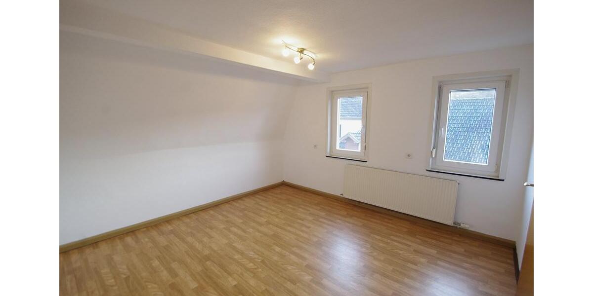 Gepflegtes, renoviertes Einfamilienhaus mit Einbauküche und Terrasse 5 zimmer