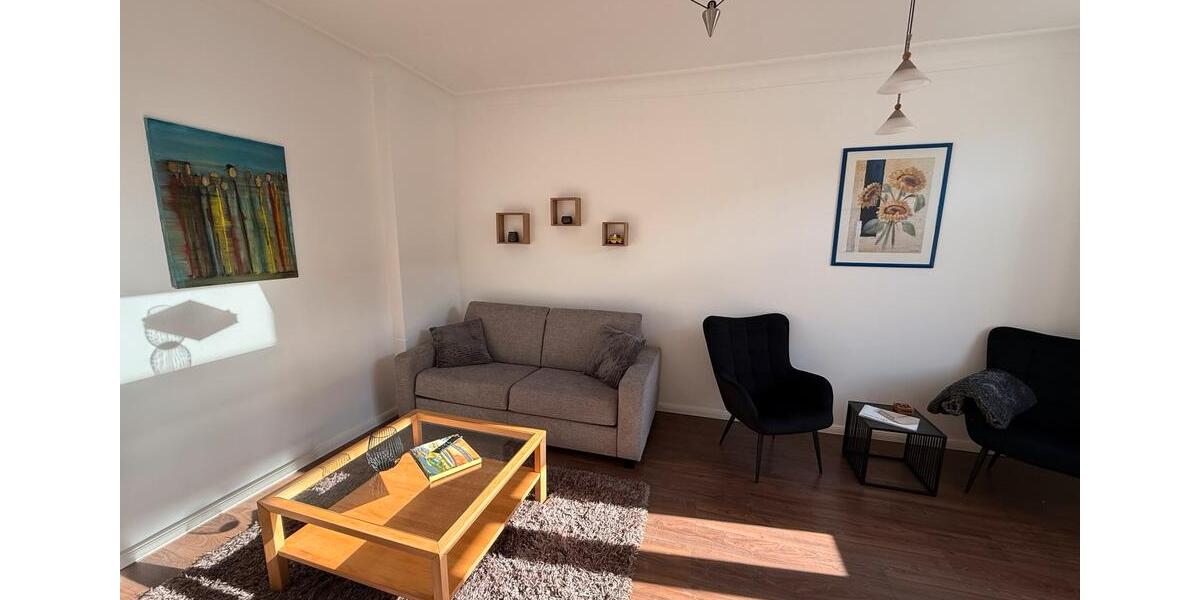 Helle Wohnung zentral gelegen, Wohnen auf Zeit 2 zimmer