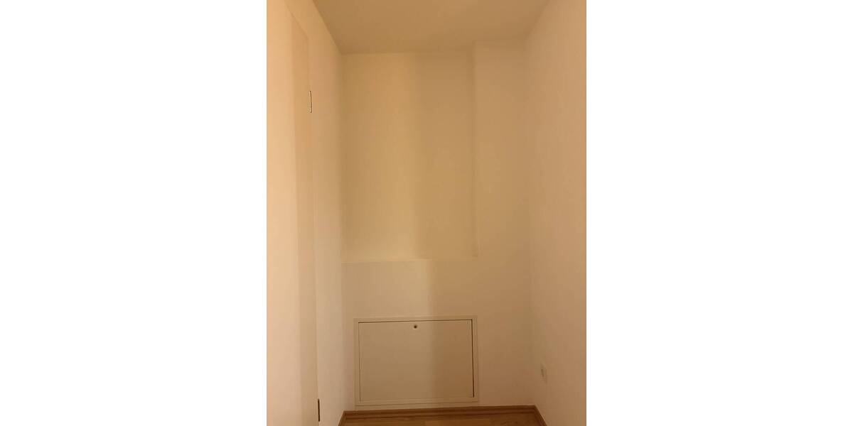 Etagenwohnung Deggendorf - 2 Zimmer, 43 m&sup2;, 510&euro; | Angebot:26275897