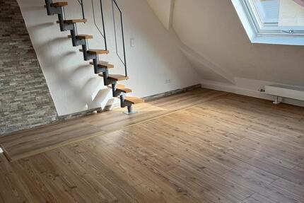 Wohnung Siegelsbach - 5 Zimmer, 109 m&sup2;, 1.100&euro; | Angebot:25842795