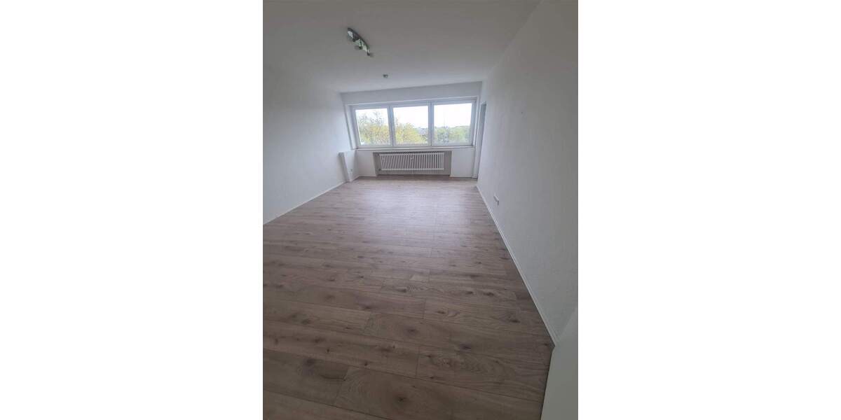 Etagenwohnung Dinslaken Innenstadt - 3 Zimmer, 81 m&sup2;, 630&euro; | Angebot:24884916