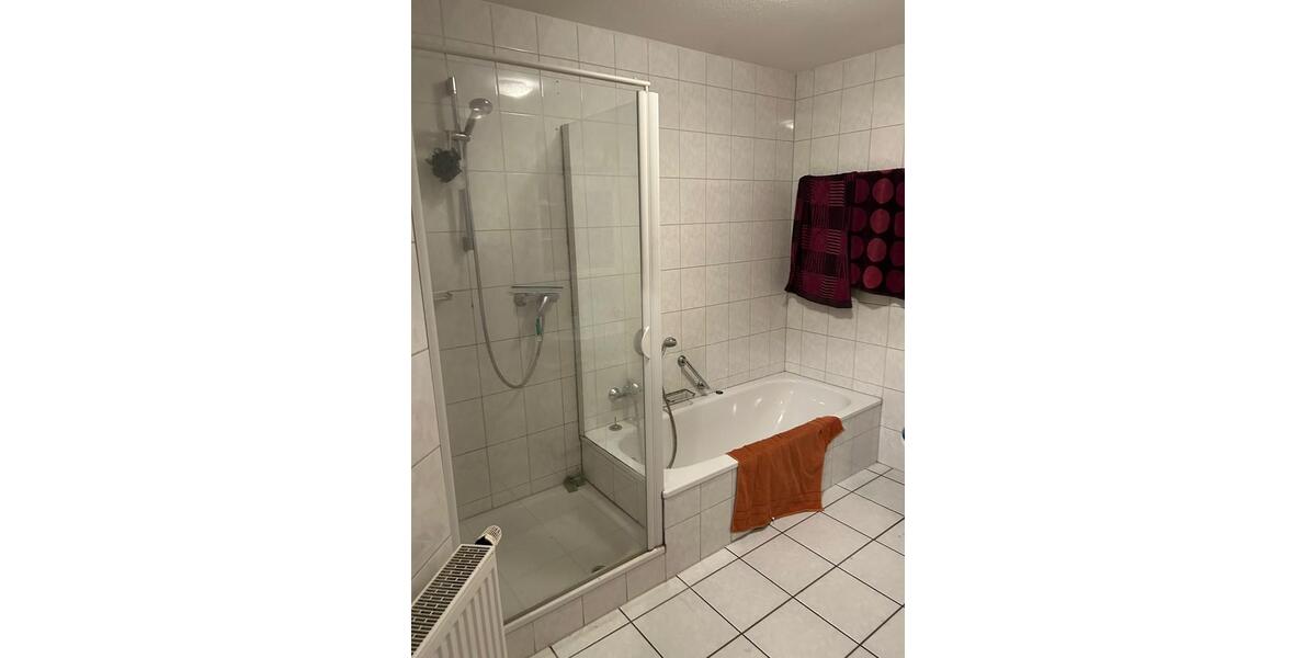 Dachgeschoßwohnung Büren - 3 Zimmer, 71 m&sup2;, 675&euro; | Angebot:24740015