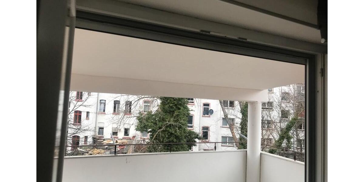 Dachgeschoßwohnung Ludwigshafen am Rhein Ludwigshafen-Hemshof - 3 Zimmer, 95 m&sup2;, 1.150&euro; | Angebot:24618344