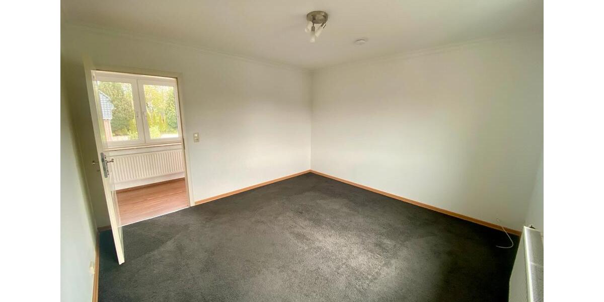 Etagenwohnung Tellingstedt - 4 Zimmer, 120 m&sup2;, 1.100&euro; | Angebot:26238996