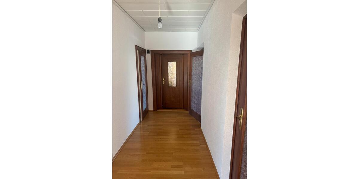 Erdgeschoßwohnung Colditz - 4 Zimmer, 90 m&sup2;, 590&euro; | Angebot:17732117