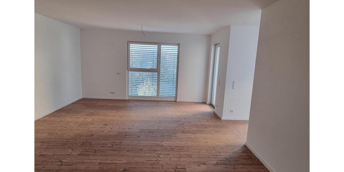 Etagenwohnung Kenn - 3 Zimmer, 95 m&sup2;, 1.200&euro; | Angebot:26462262