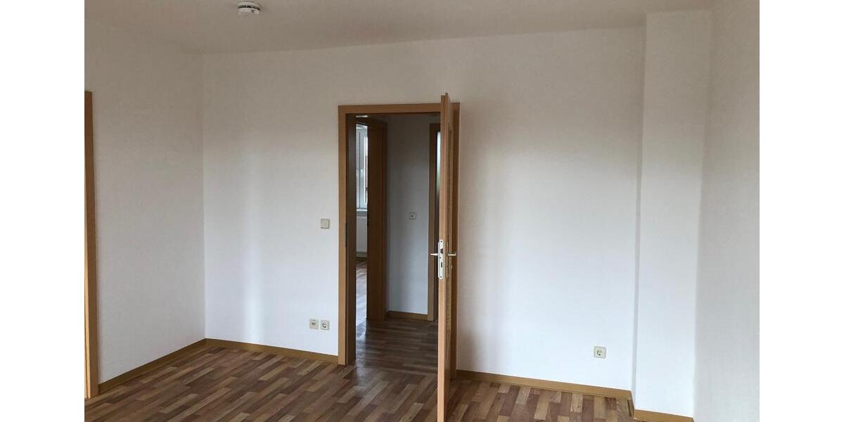 Etagenwohnung Querfurt - 3 Zimmer, 58 m&sup2;, 350&euro; | Angebot:25919974