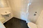 Frisch renoviert in Ihre eigene 2 Zimmerwohnung zimmer