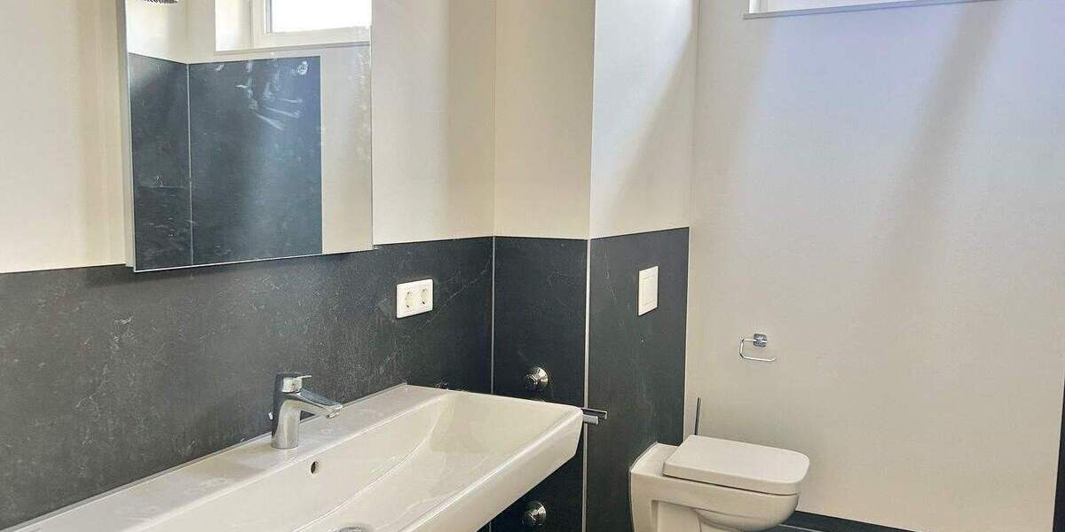 Etagenwohnung Roth - 4 Zimmer, 98 m&sup2;, 1.250&euro; | Angebot:24904611