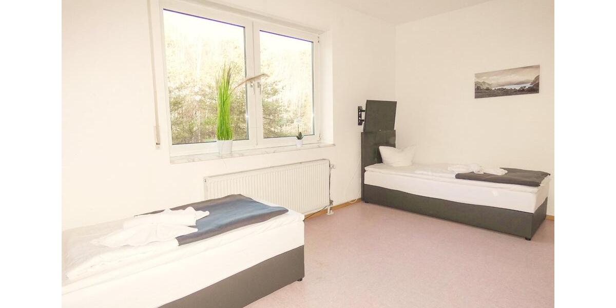 Etagenwohnung Amberg - 5 Zimmer, 140 m&sup2;, 130&euro; | Angebot:13488779