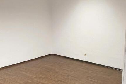 3 Zimmer, Küche, Bad und Dachterrasse in 97653 Bischofsheim 3 zimmer