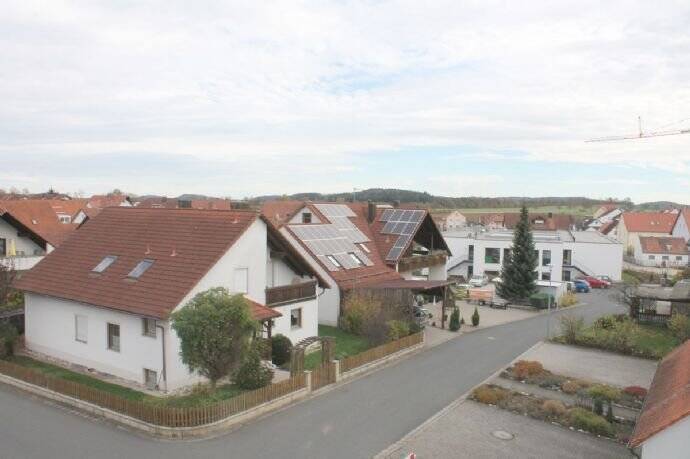 Etagenwohnung Seubersdorf in der Oberpfalz Seubersdorf - 5 Zimmer, 122 m&sup2;, 890&euro; | Angebot:25800726