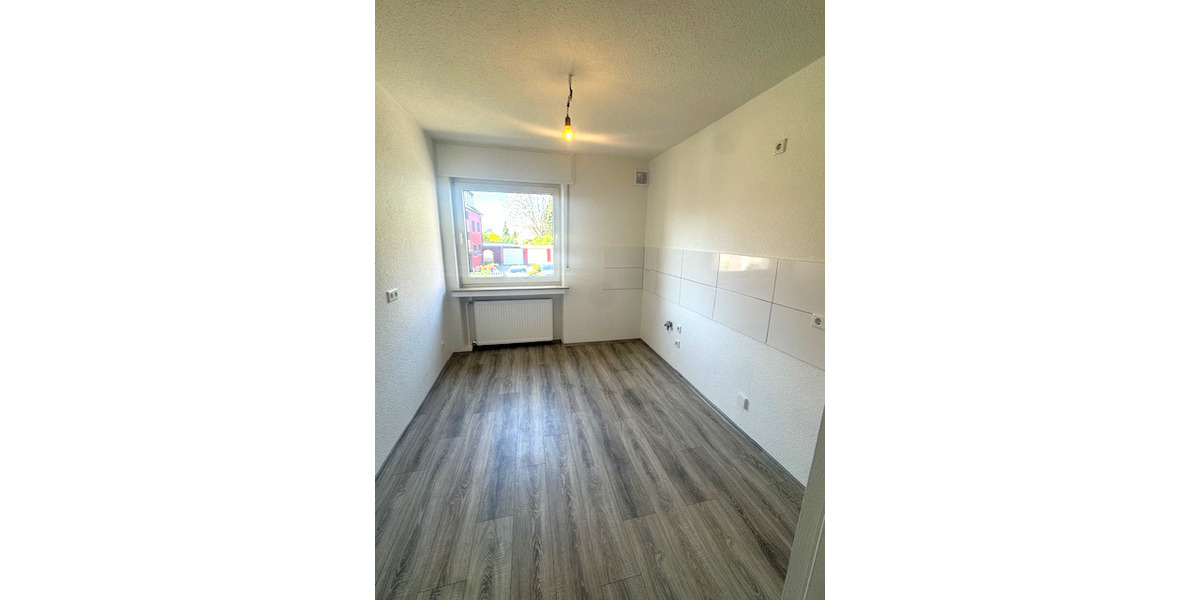 Erdgeschoßwohnung Essen Stadtbezirk IV - 2 Zimmer, 58 m&sup2;, 696&euro; | Angebot:26550141