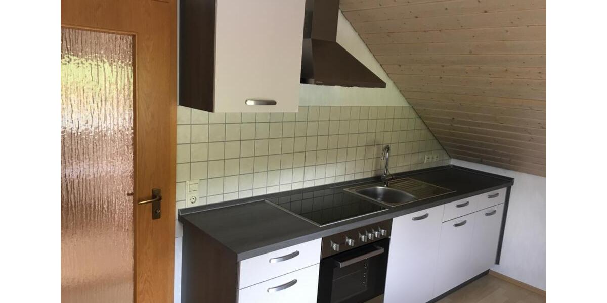 Dachgeschoßwohnung Mössingen - 2 Zimmer, 48 m&sup2;, 500&euro; | Angebot:25162239