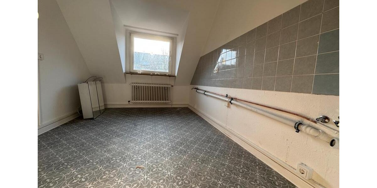 Dachgeschoßwohnung Dortmund - 2.5 Zimmer, 66 m&sup2;, 790&euro; | Angebot:24490206