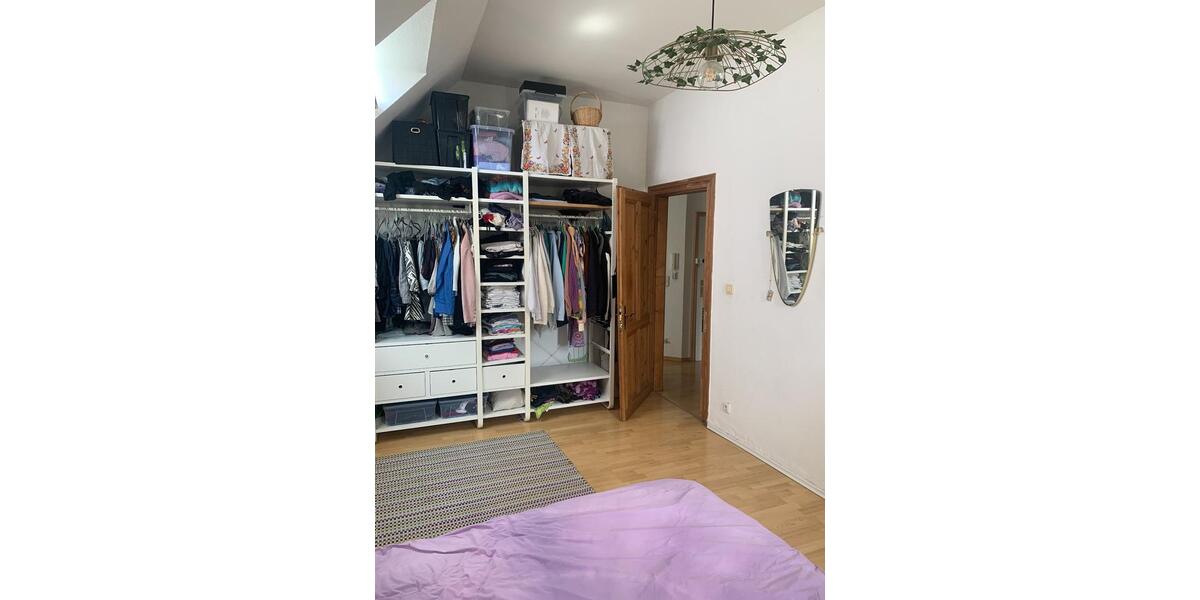 Dachgeschoßwohnung Herne - 2.5 Zimmer, 73 m&sup2;, 585&euro; | Angebot:26399081