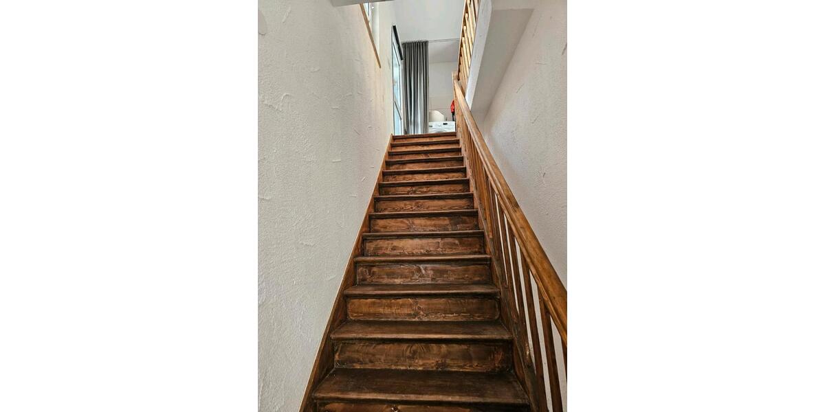 Etagenwohnung Pfeffelbach - 5 Zimmer, 120 m&sup2;, 1.050&euro; | Angebot:26181982
