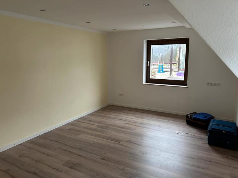 Einfamilienhaus mit Dachterrasse und Balkon