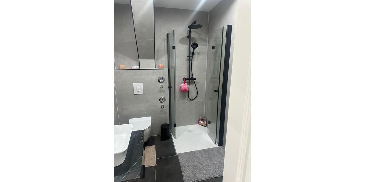 Dachgeschoßwohnung Hamburg Altstadt - 1 Zimmer, 22 m&sup2;, 1.200&euro; | Angebot:24589097