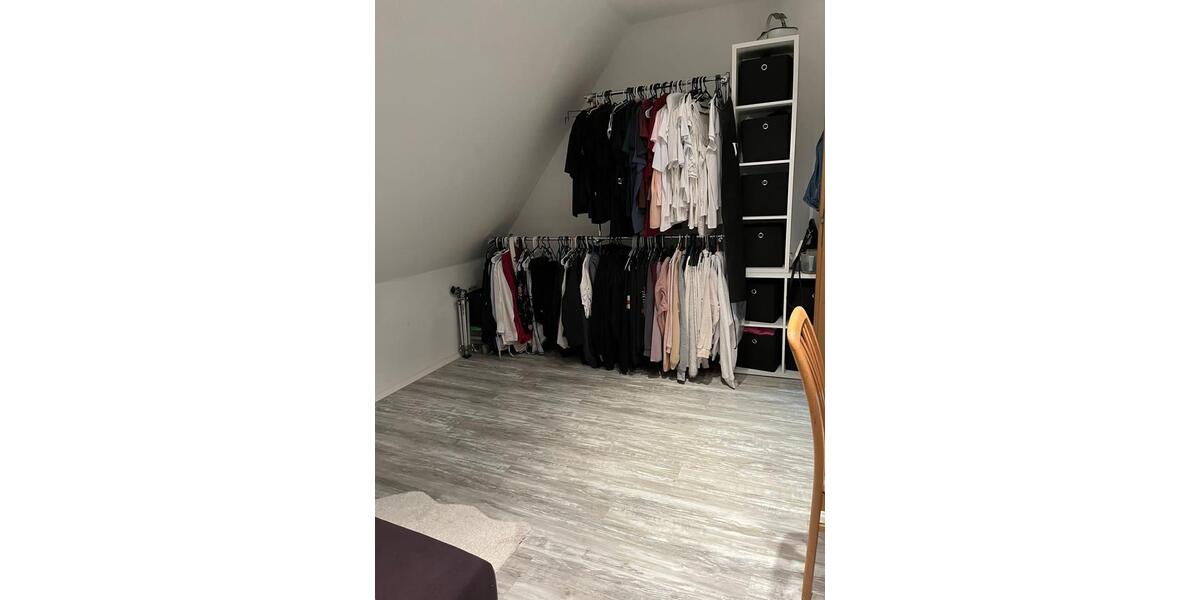 Dachgeschoßwohnung Bad Tabarz - 3 Zimmer, 75 m&sup2;, 480&euro; | Angebot:26382574