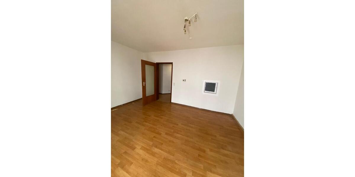Erdgeschoßwohnung Asperg - 3 Zimmer, 70 m&sup2;, 1.200&euro; | Angebot:25719358
