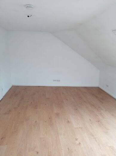 Etagenwohnung Seesen - 4 Zimmer, 105 m&sup2;, 680&euro; | Angebot:25738152