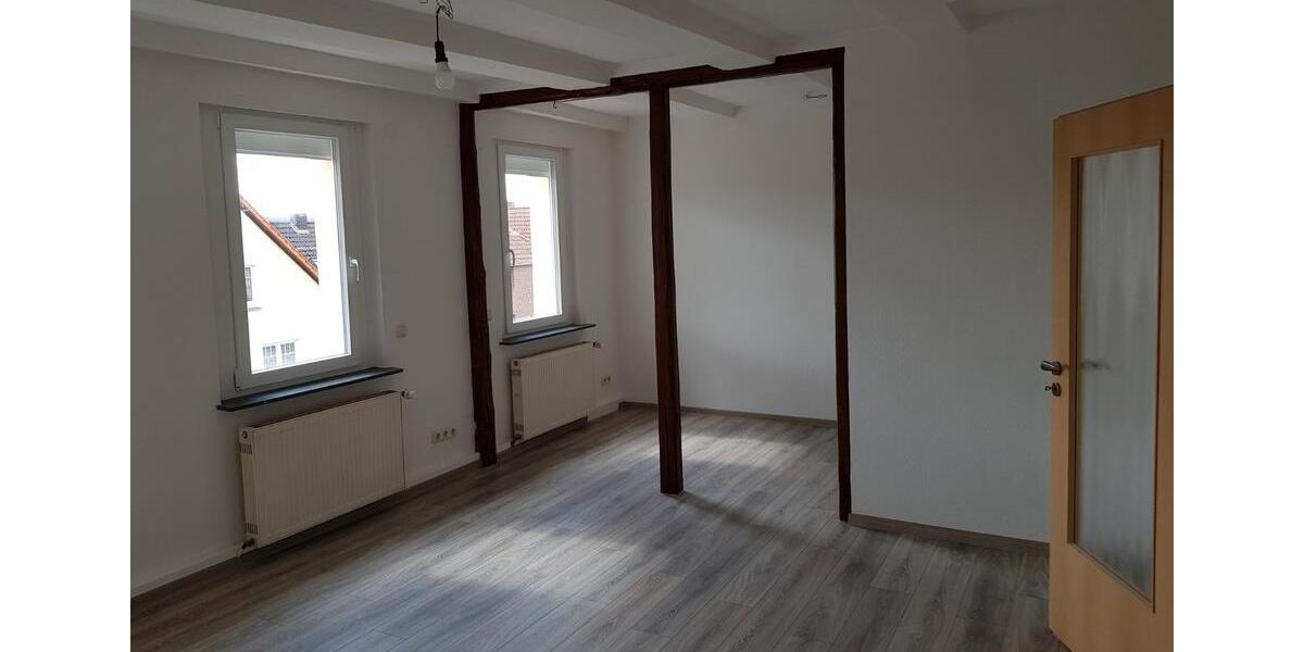 Dachgeschoßwohnung Springe - 3.5 Zimmer, 100 m&sup2;, 800&euro; | Angebot:26632679