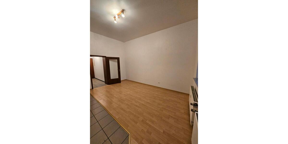 Etagenwohnung Bochum - 1 Zimmer, 49 m&sup2;, 565&euro; | Angebot:25221264